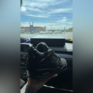 Air Jordan 4 black cat(2020)